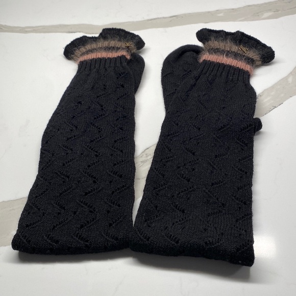 Louis Vuitton Wool Knit Gloves - Black Winter Accessories